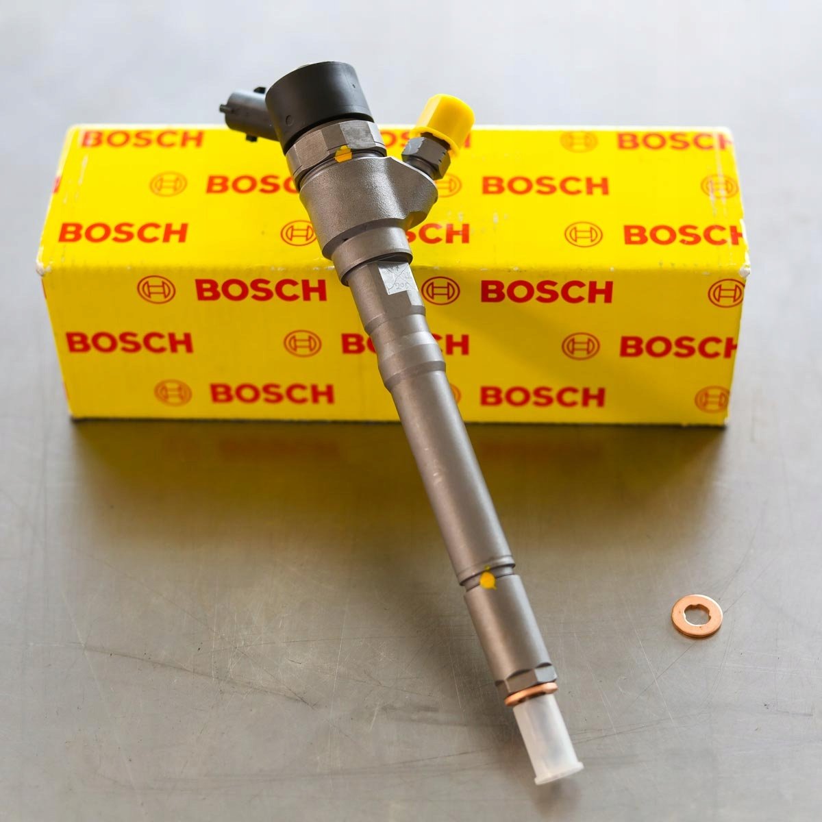 Wtryskiwacz Bosch po naprawie gotowy do nadania do serwisu na gwarancji na okres 2 lat w dobrej cenie